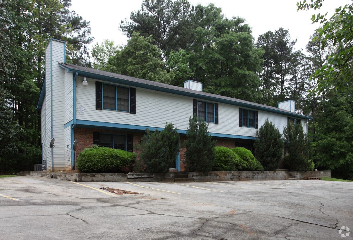 Building Photo - 698 Burnt Creek Dr NW