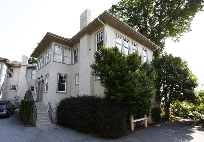 Foto del edificio - 715 E McBee Ave