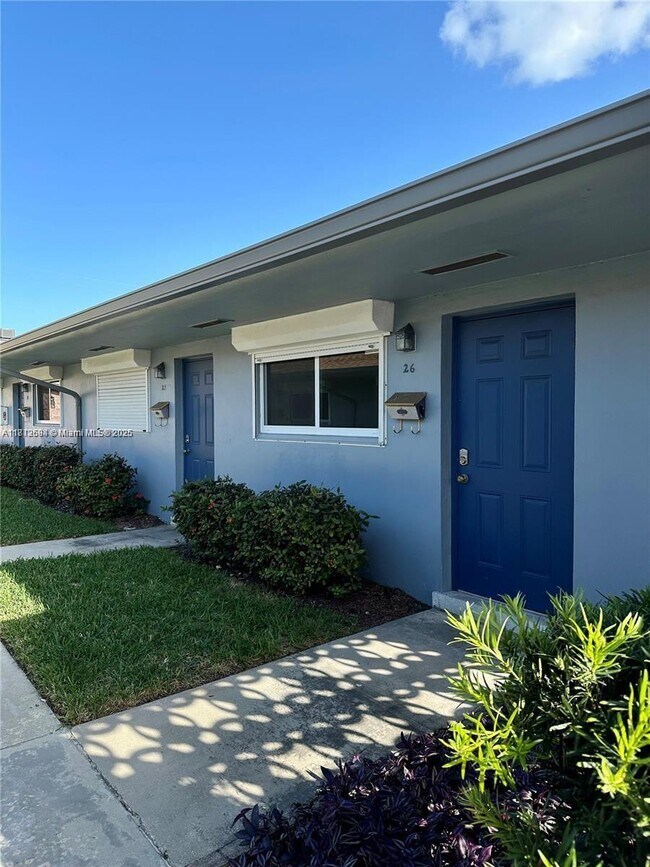 Foto del edificio - 1821 N 17th Ct