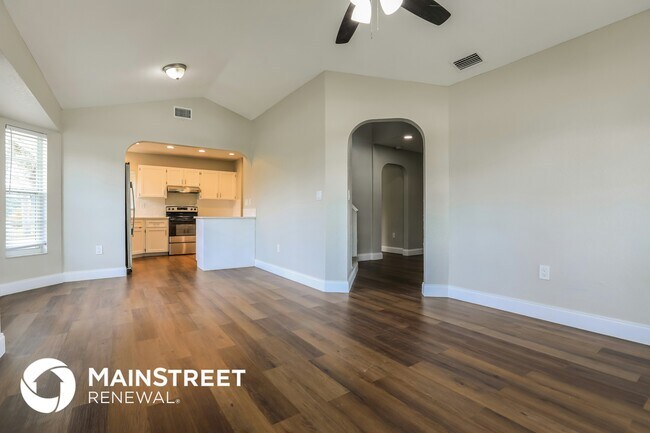 Building Photo - 5004 Bonnet Ave