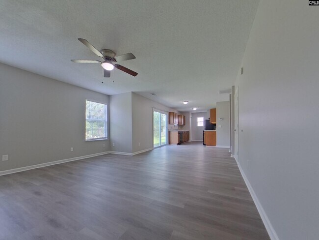 Foto del edificio - 113 Fox Grove Cir