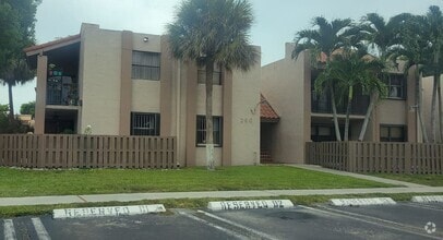 Building Photo - 280 W Park Dr