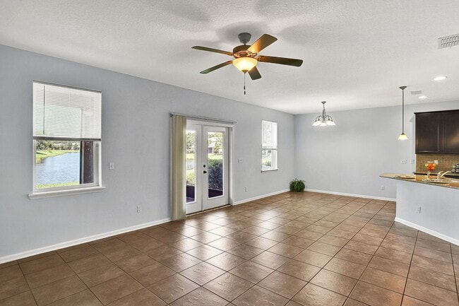 Foto del edificio - 157 Heron Landing Rd