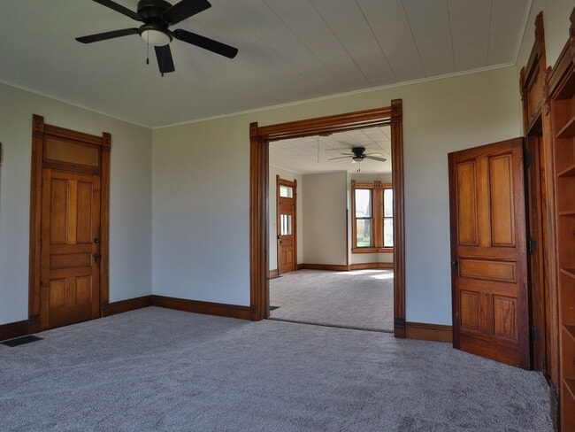 Building Photo - 5017 N 72nd St