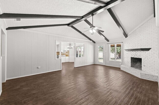 Building Photo - 3304 93rd St