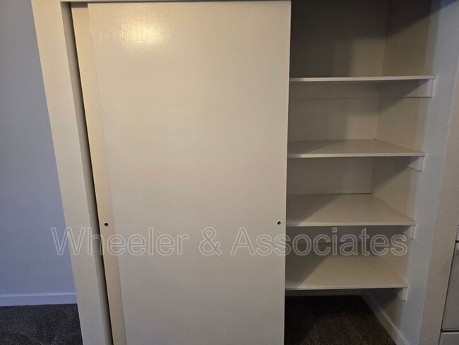 Foto del edificio - 5630 E 5630 S