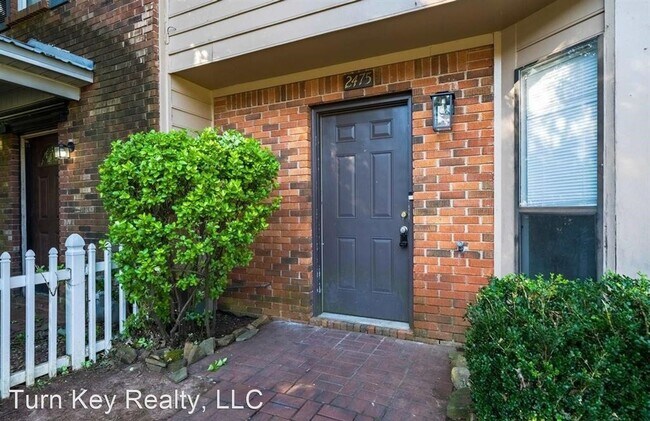 Building Photo - 2 br, 1.5 bath House - 2475 Hampstead Drive