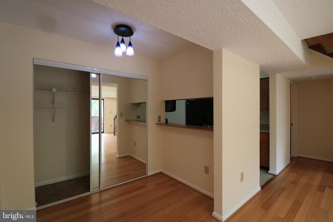 Foto del edificio - 1639 Carriage House Terrace