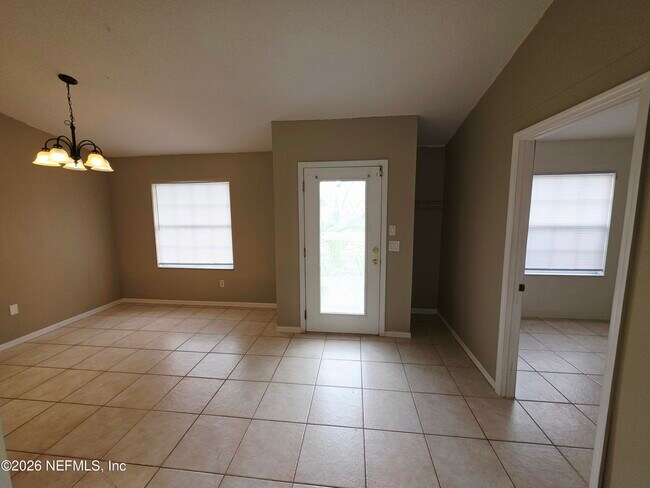 Foto del edificio - 38 Pebble Wood Ln