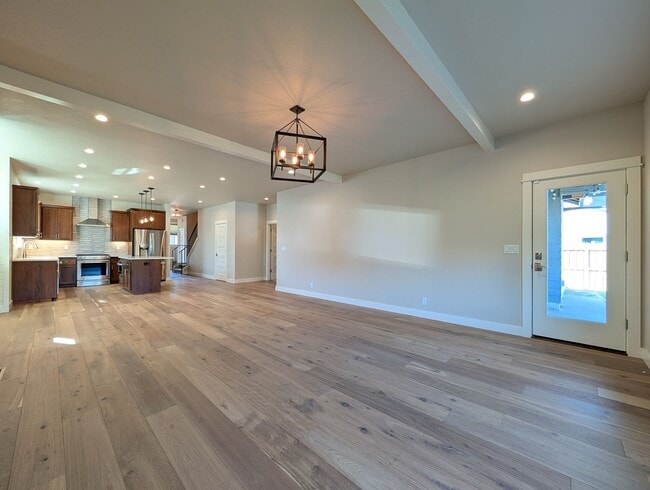 Building Photo - Amazing Newer 4-Bedroom, 3-Bath Home with 2364sf!