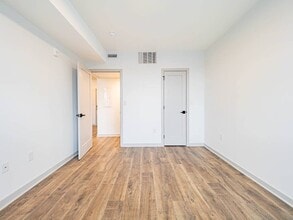 Interior Photo - Parkline