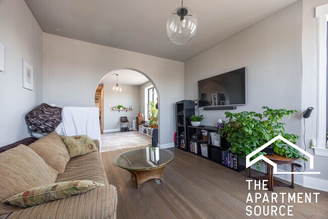 Foto del edificio - 3237 W Armitage Ave