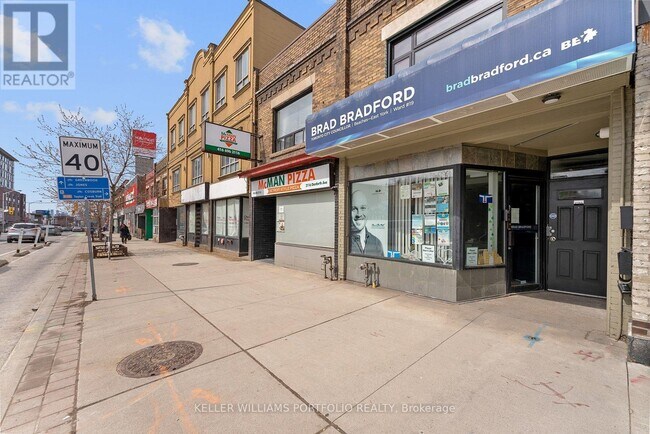 Photo du bâtiment - 2118 A Danforth Ave