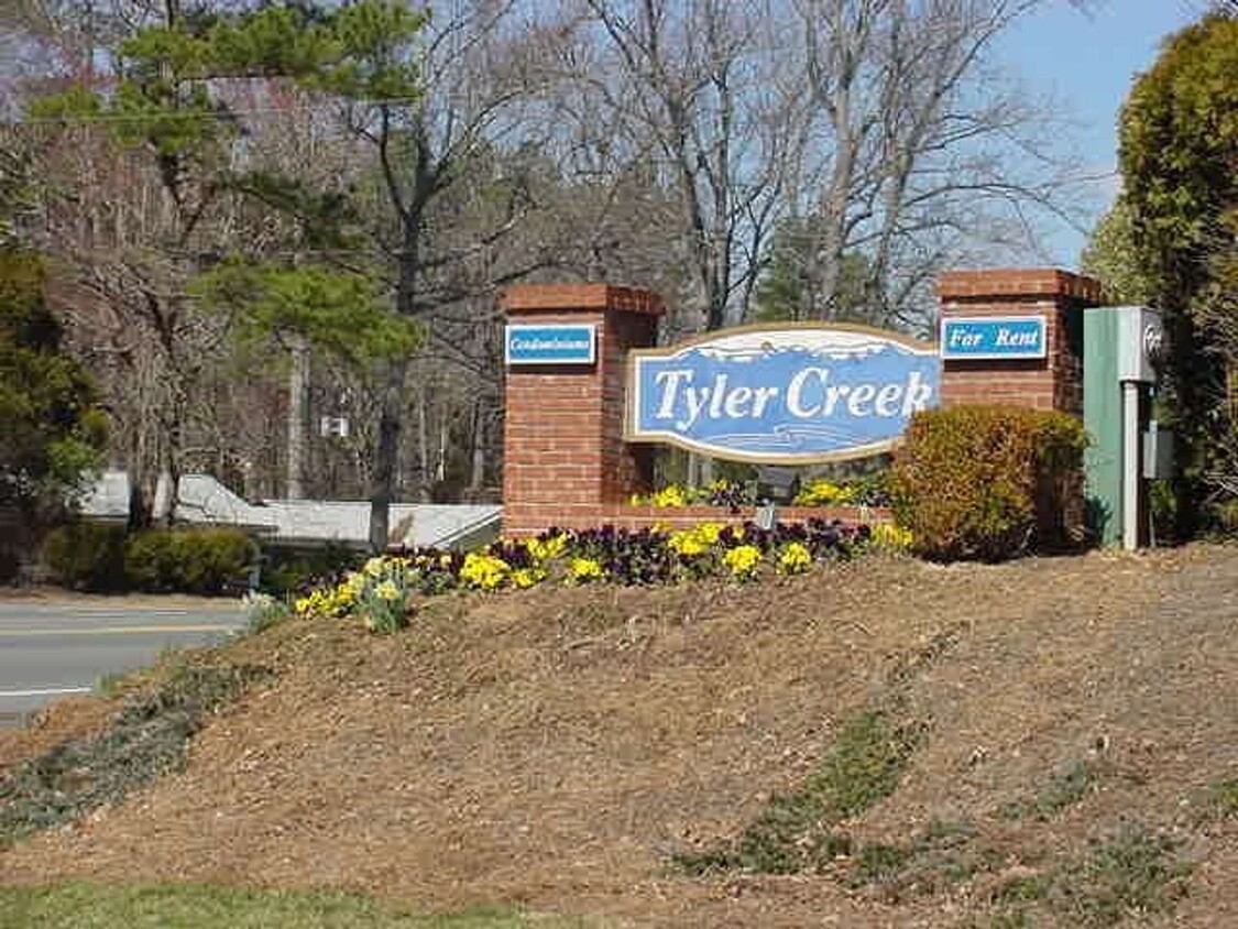 Foto principal - Tyler Creek condo convenient to Carolina a...