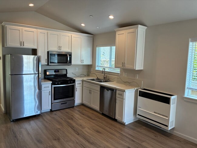 Building Photo - McKinleyville newer construction