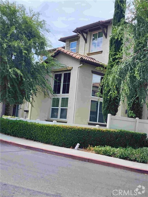 Building Photo - 33760 Willow Haven Ln