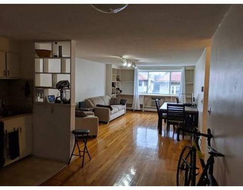 Primary Photo - 49 Green St