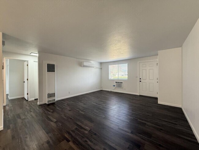 Foto del edificio - 1608 Leonard Rd