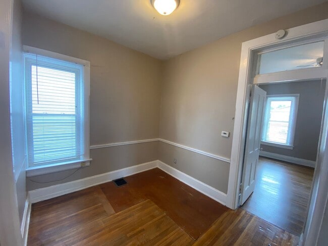 Foto del edificio - 1441 Worthington St