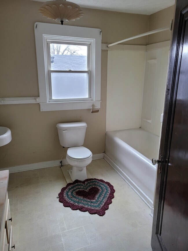 Bathroom 2 - 4509 S 2nd St House