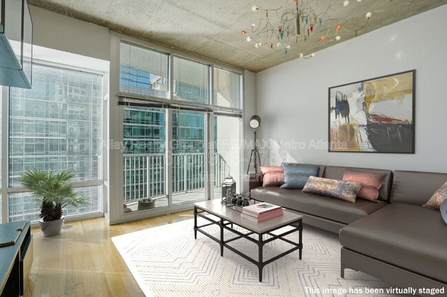 Foto del edificio - 943 Peachtree St NE