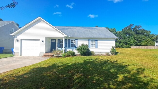 Building Photo - 312 S Tree Ct