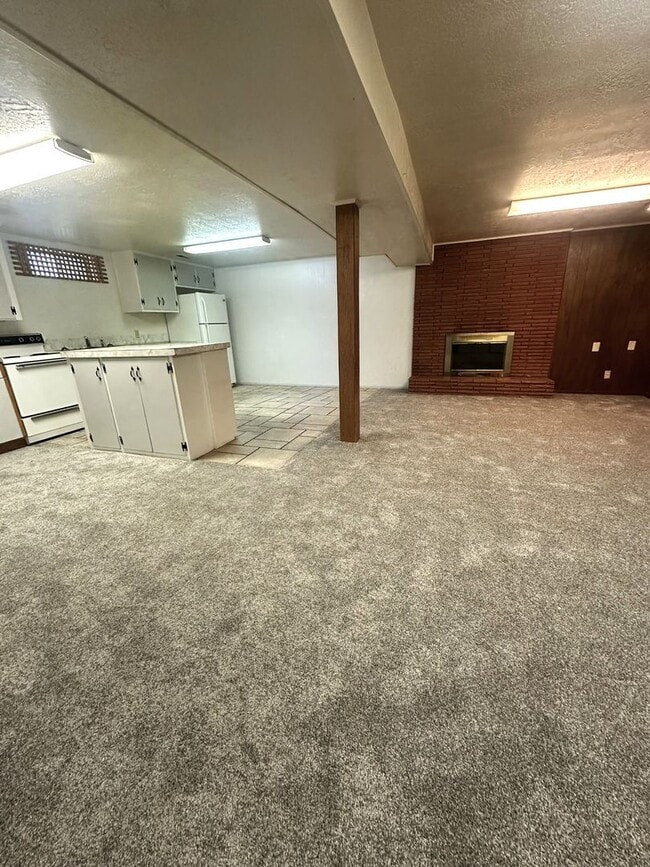 Building Photo - 3429 Quincy Ave