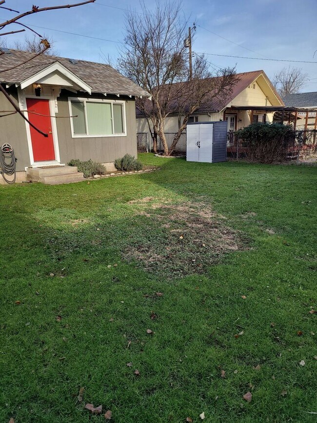 Foto del edificio - Very cute 1.5 bedroom House for Rent on Normal Hill, Lewiston, ID