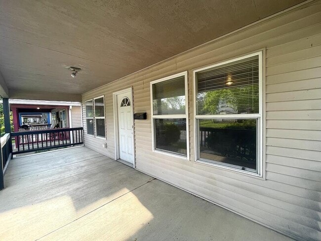 Photo - 942 West 25th Street House