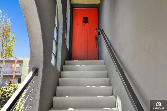 Building Photo - 1716 San Pablo Ave
