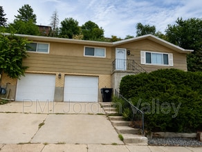 Building Photo - 1394 N 400 E