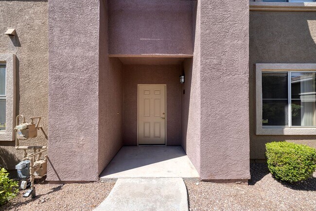 Foto del edificio - SUMMERLIN 1ST FLOOR - 2 BEDROOM + Den W/ 3...
