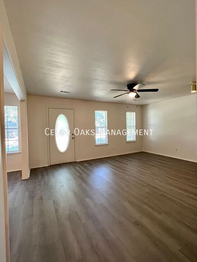 Primary Photo - 3397 W Vassar-