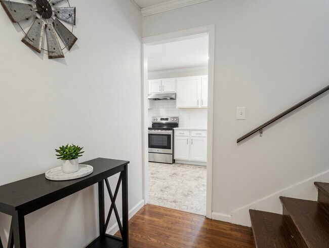 Foto del edificio - 3238 Amhurst Dr NW