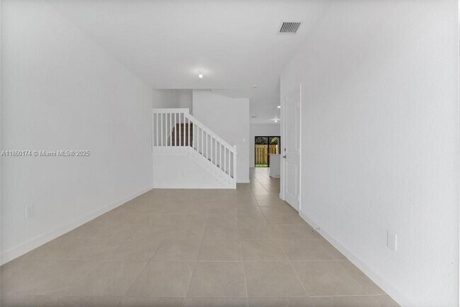 Foto del edificio - 250 SW 159th Ln