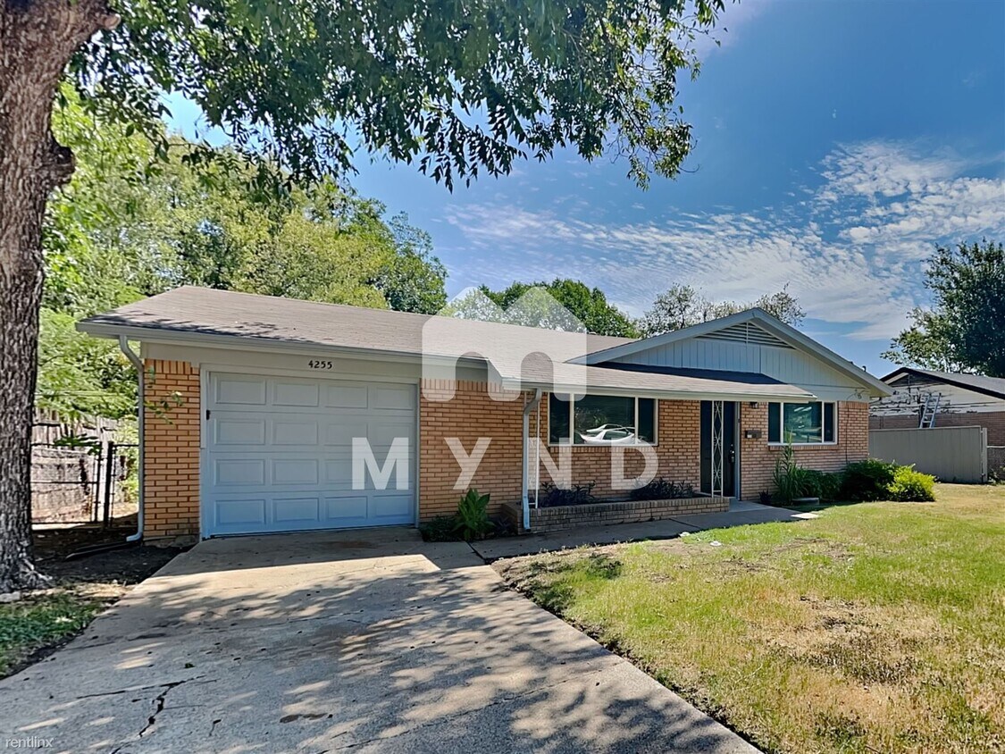 Primary Photo - 3 br, 1.5 bath House - 4255 Larson Ln