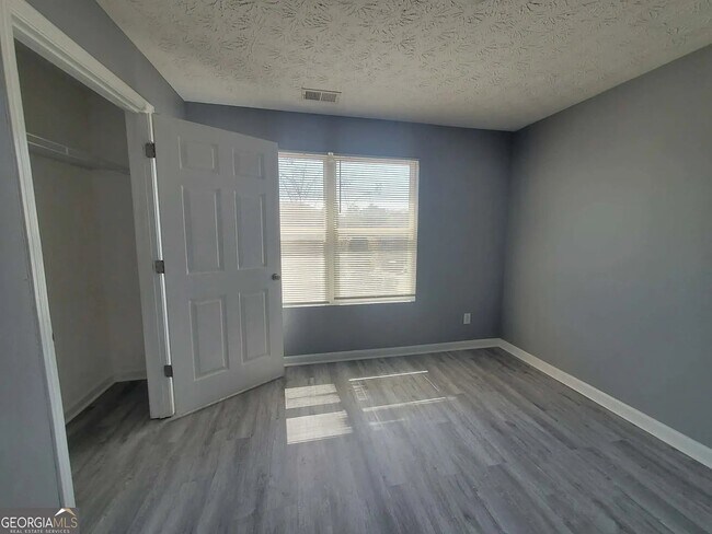 Foto del edificio - 17301 Waldrop Cove