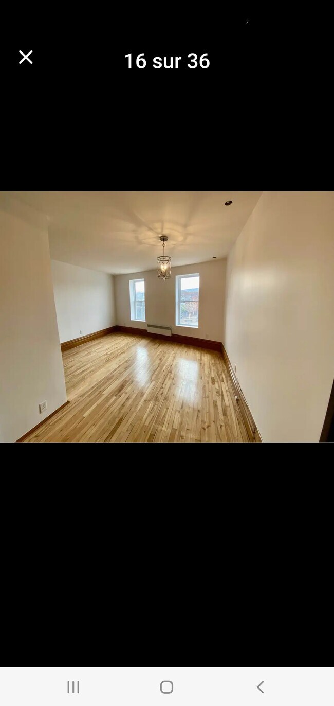 Photo du bâtiment - 3572 Rue Notre-Dame