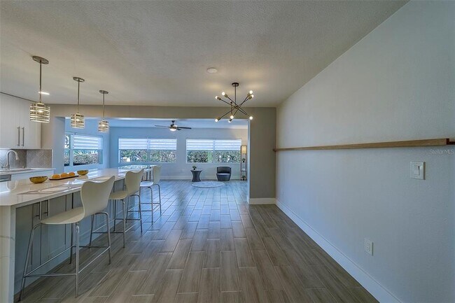 Building Photo - 400 Capri Blvd