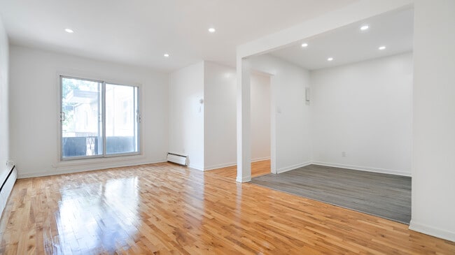 Photo du bâtiment - 1125 Rue Galt