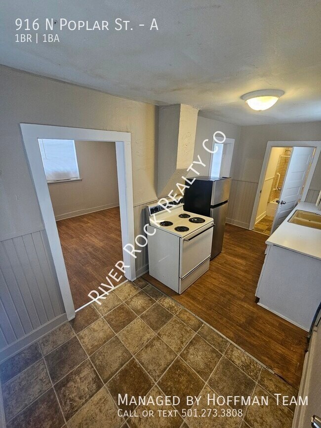 Foto del edificio - 916 N Poplar St