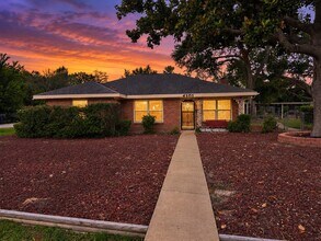 Building Photo - 4101 Philco Dr