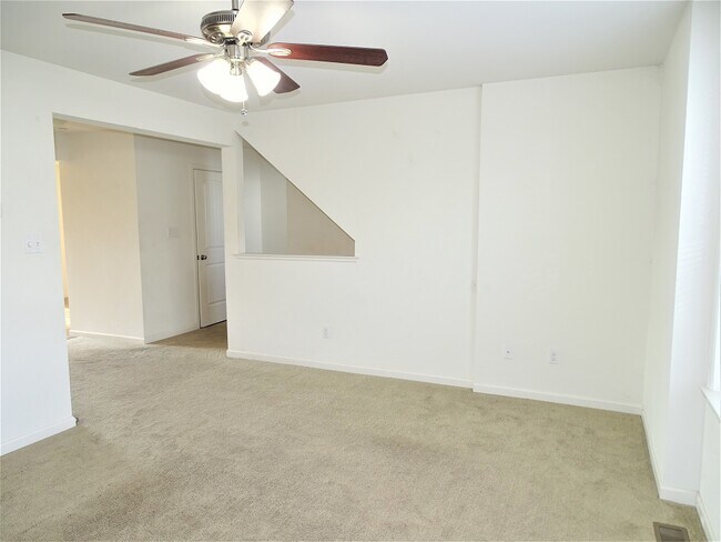Foto del edificio - 126 Wheatstone Ln