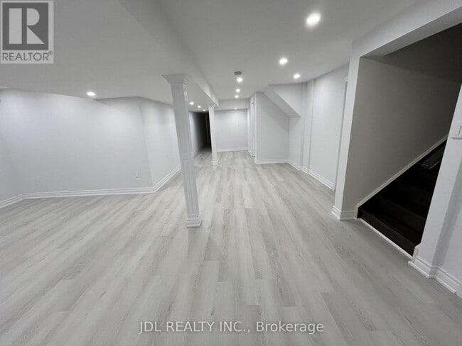 Building Photo - 82 Puccini Dr