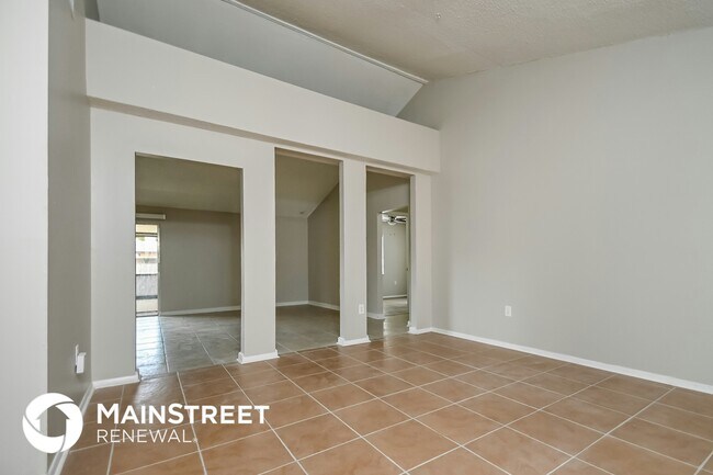 Building Photo - 437 Olinda Ct