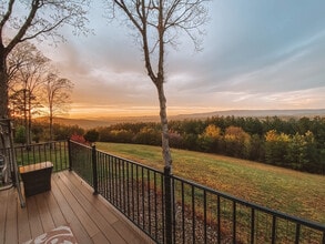 Building Photo - 27 Cadiz Ln