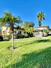 Building Photo - 6180 Principia Dr