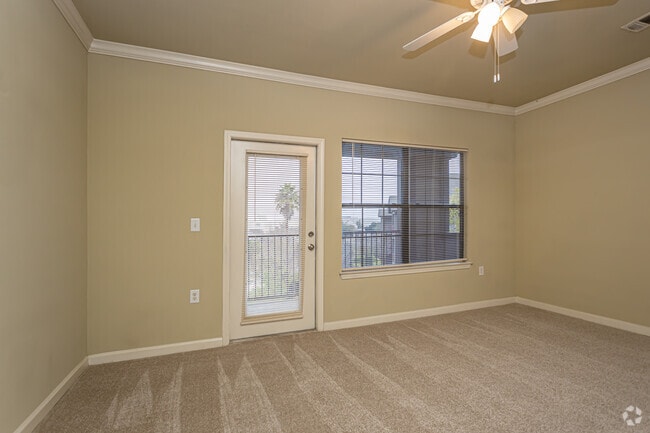 1BR, 1BA - 648SF - Greystone Apartments