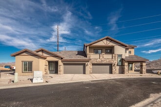 Building Photo - 1343 River Boat Dr