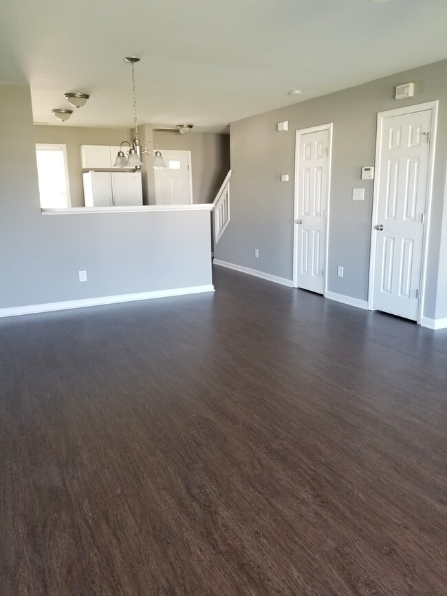 Building Photo - 912 Savin Landing